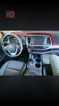 تۆیۆتا هایلاندەر